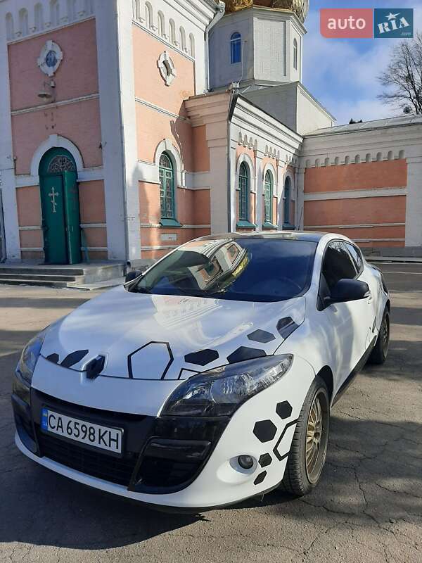 Купе Renault Megane 2011 в Умани фото 21 Купе Renault Megane 2011 в Умани