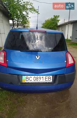 Хэтчбек Renault Megane 2003 в 