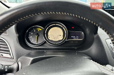 Хэтчбек Renault Megane 2015 в 