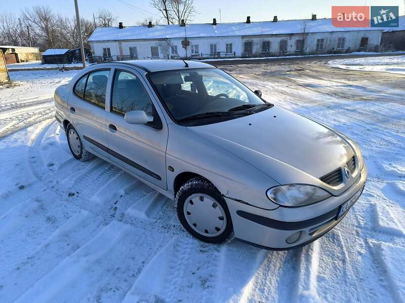 Седан Renault Megane 2003 в Межевой