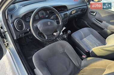 Седан Renault Megane 2003 в Межевой