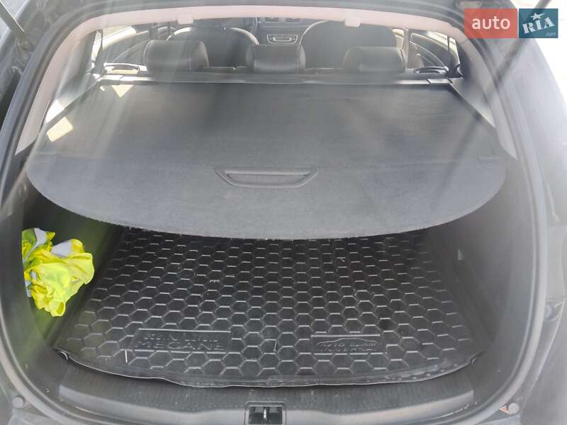 Универсал Renault Megane 2013 в Южноукраинске фото 10 Универсал Renault Megane 2013 в Южноукраинске