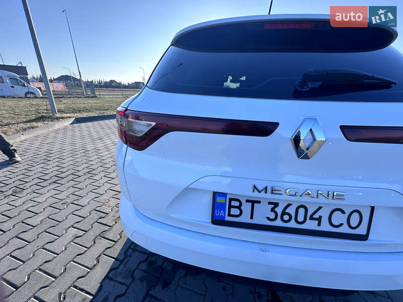 Универсал Renault Megane 2017 в Новоднестровске