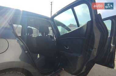 Хэтчбек Renault Megane 2009 в 