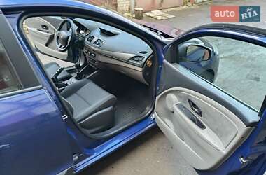 Хэтчбек Renault Megane 2009 в 