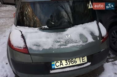 Хэтчбек Renault Megane 2003 в 