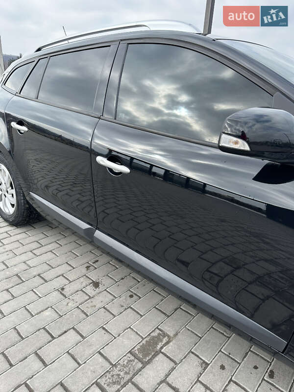 Универсал Renault Megane 2011 в Золочеве фото 9 Универсал Renault Megane 2011 в Золочеве
