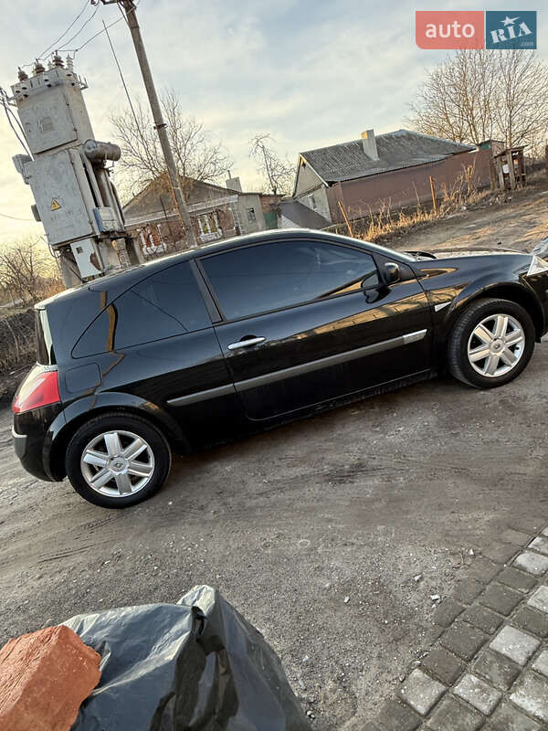 Купе Renault Megane 2005 в Горохове