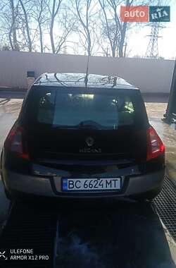Хэтчбек Renault Megane 2002 в 
