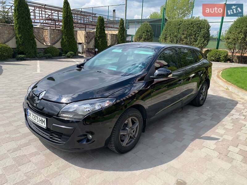 Универсал Renault Megane 2011 в Сарнах