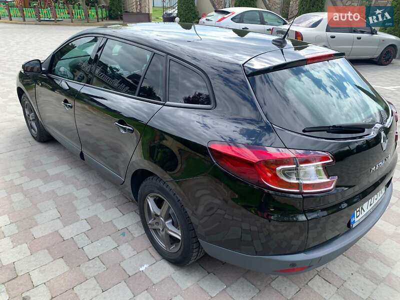 Универсал Renault Megane 2011 в Сарнах