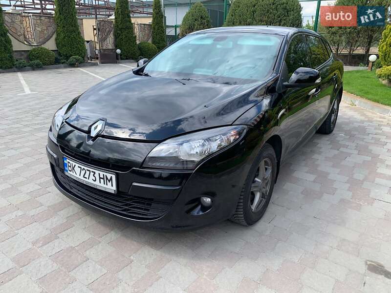 Универсал Renault Megane 2011 в Сарнах