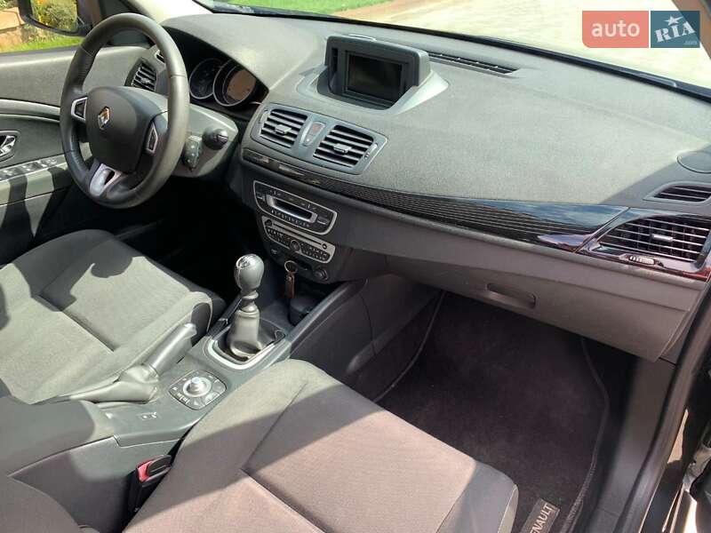 Универсал Renault Megane 2011 в Сарнах