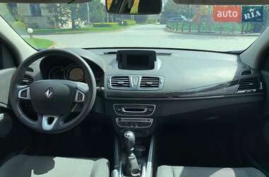 Универсал Renault Megane 2011 в 