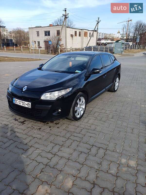 Универсал Renault Megane 2011 в 