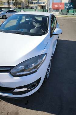 Хэтчбек Renault Megane 2015 в Киеве