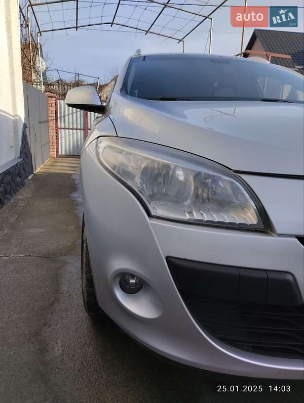 Универсал Renault Megane 2010 в Луцке фото 7 Универсал Renault Megane 2010 в Луцке