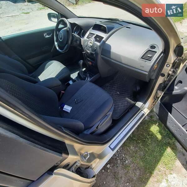 Седан Renault Megane 2007 в Днепре