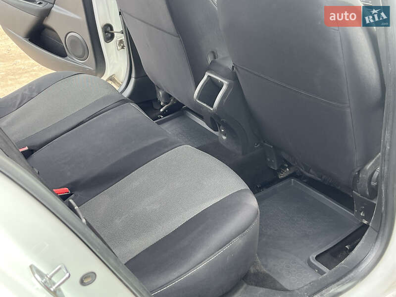 Универсал Renault Megane 2010 в Сарнах фото 18 Универсал Renault Megane 2010 в Сарнах