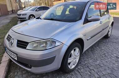 Хэтчбек Renault Megane 2005 в 
