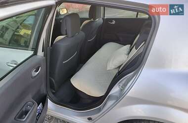 Хэтчбек Renault Megane 2005 в 