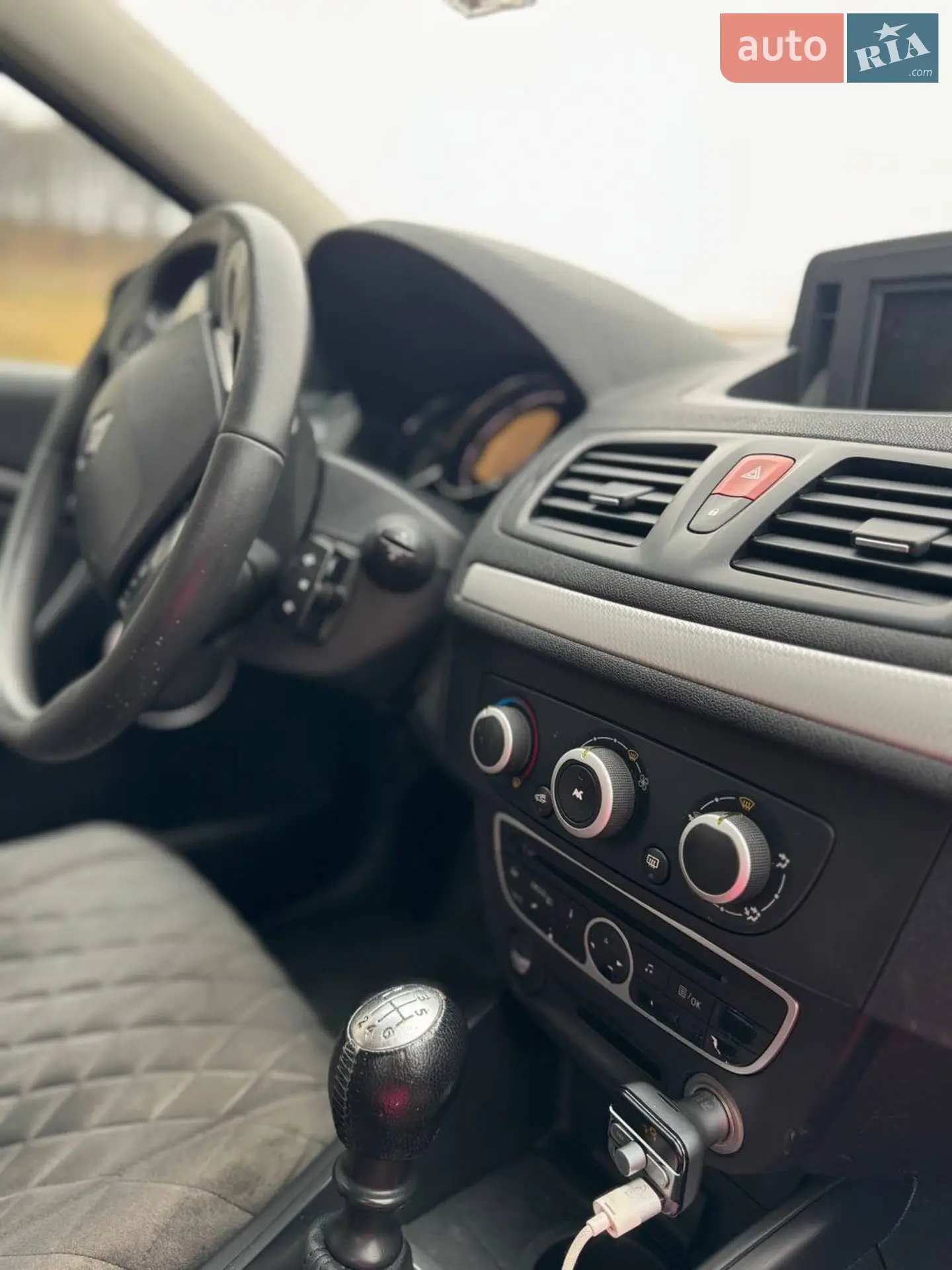 2010 Renault Megane - мініатюра 12