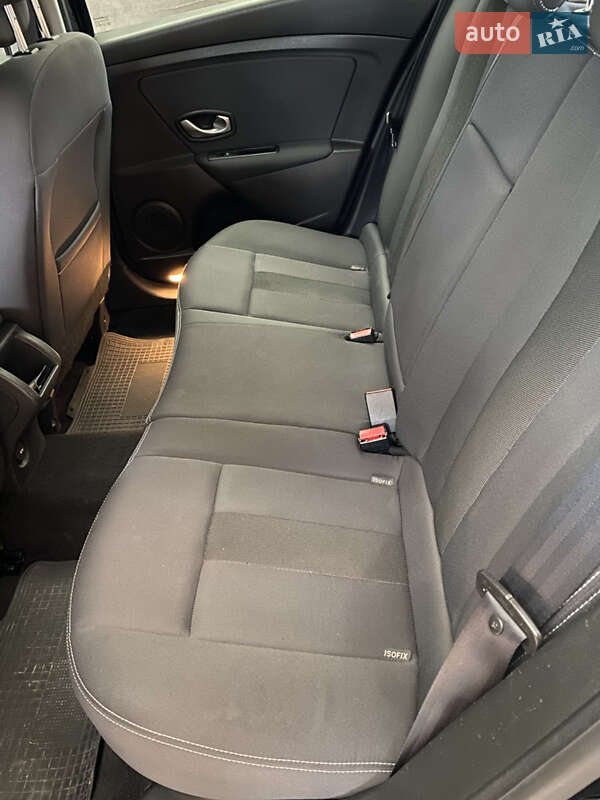 Универсал Renault Megane 2011 в Нововолынске