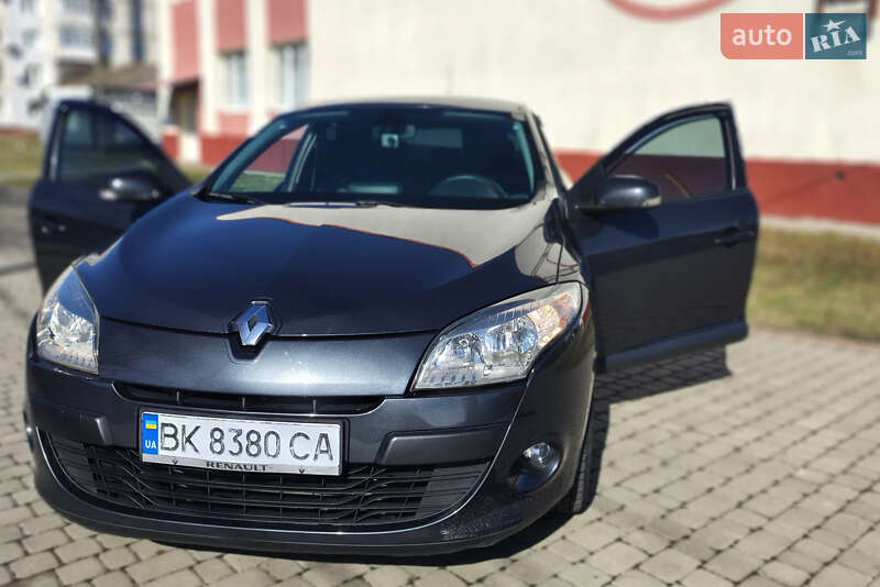 Хэтчбек Renault Megane 2012 в Дубно