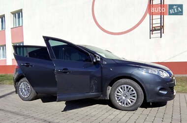 Хетчбек Renault Megane 2012 в 