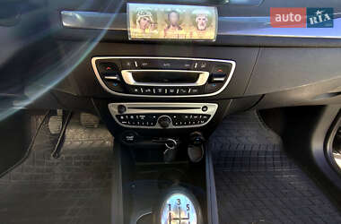 Хетчбек Renault Megane 2012 в 