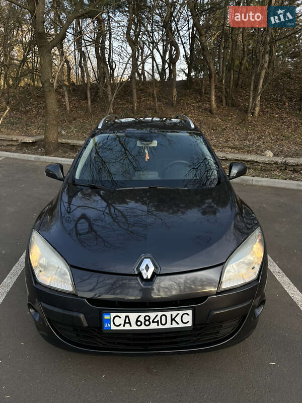 Универсал Renault Megane 2012 в 