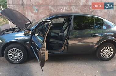 Седан Renault Megane 2006 в Каменском