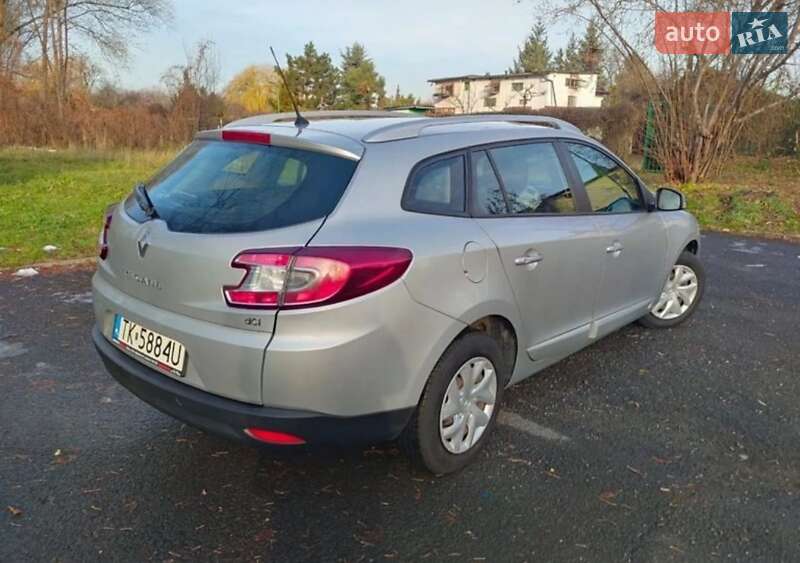 Универсал Renault Megane 2016 в Киеве