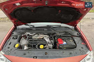 Хэтчбек Renault Megane 2006 в 