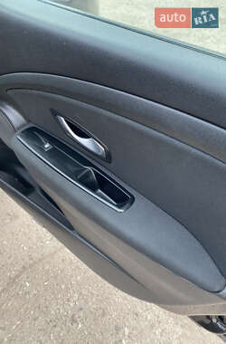 Хэтчбек Renault Megane 2009 в 