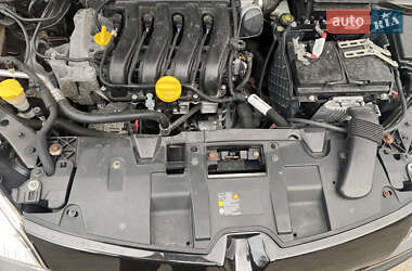 Хэтчбек Renault Megane 2009 в 