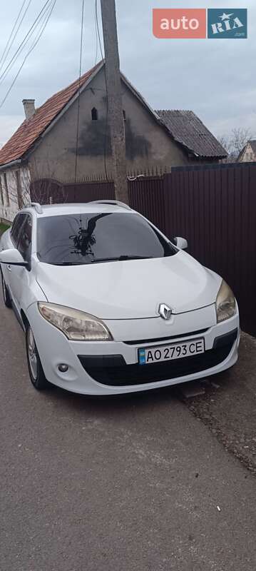 Универсал Renault Megane 2011 в Хусте
