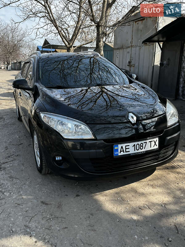 Универсал Renault Megane 2010 в 