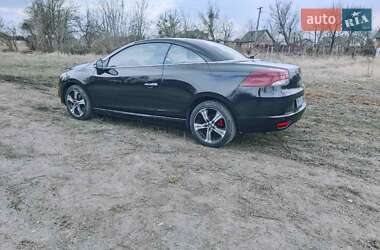 Кабриолет Renault Megane 2010 в 
