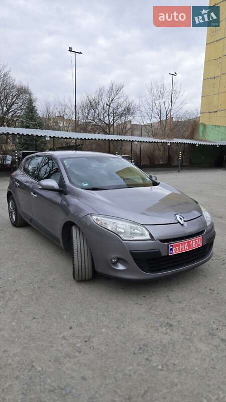 Универсал Renault Megane 2010 в 