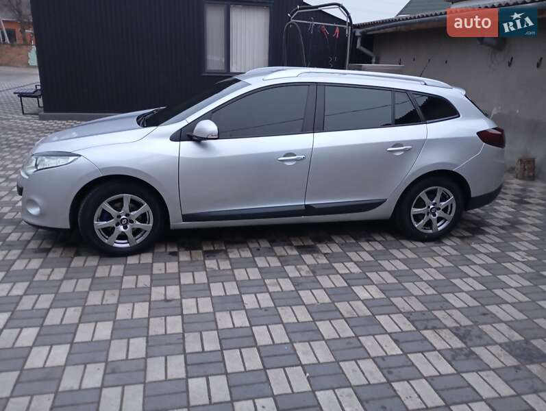 Універсал Renault Megane 2010 в Ананьїві