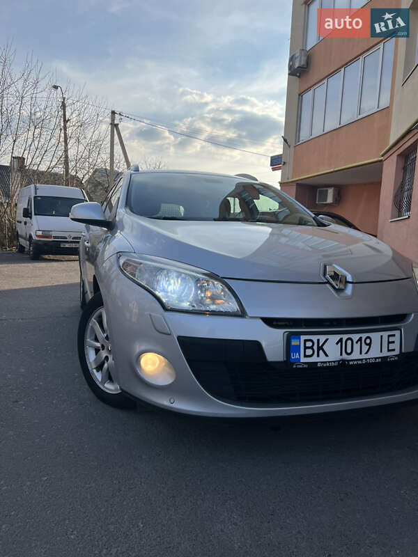 Універсал Renault Megane 2011 в Рівному фото 3 Універсал Renault Megane 2011 в Рівному