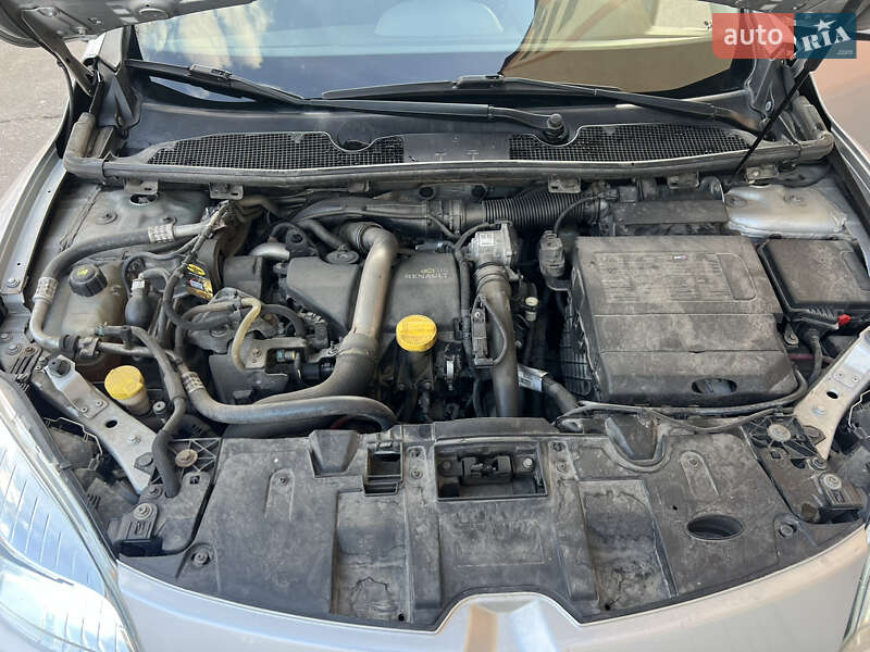 Універсал Renault Megane 2011 в Рівному фото 14 Універсал Renault Megane 2011 в Рівному