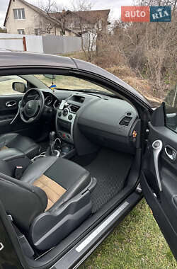 Кабриолет Renault Megane 2005 в 