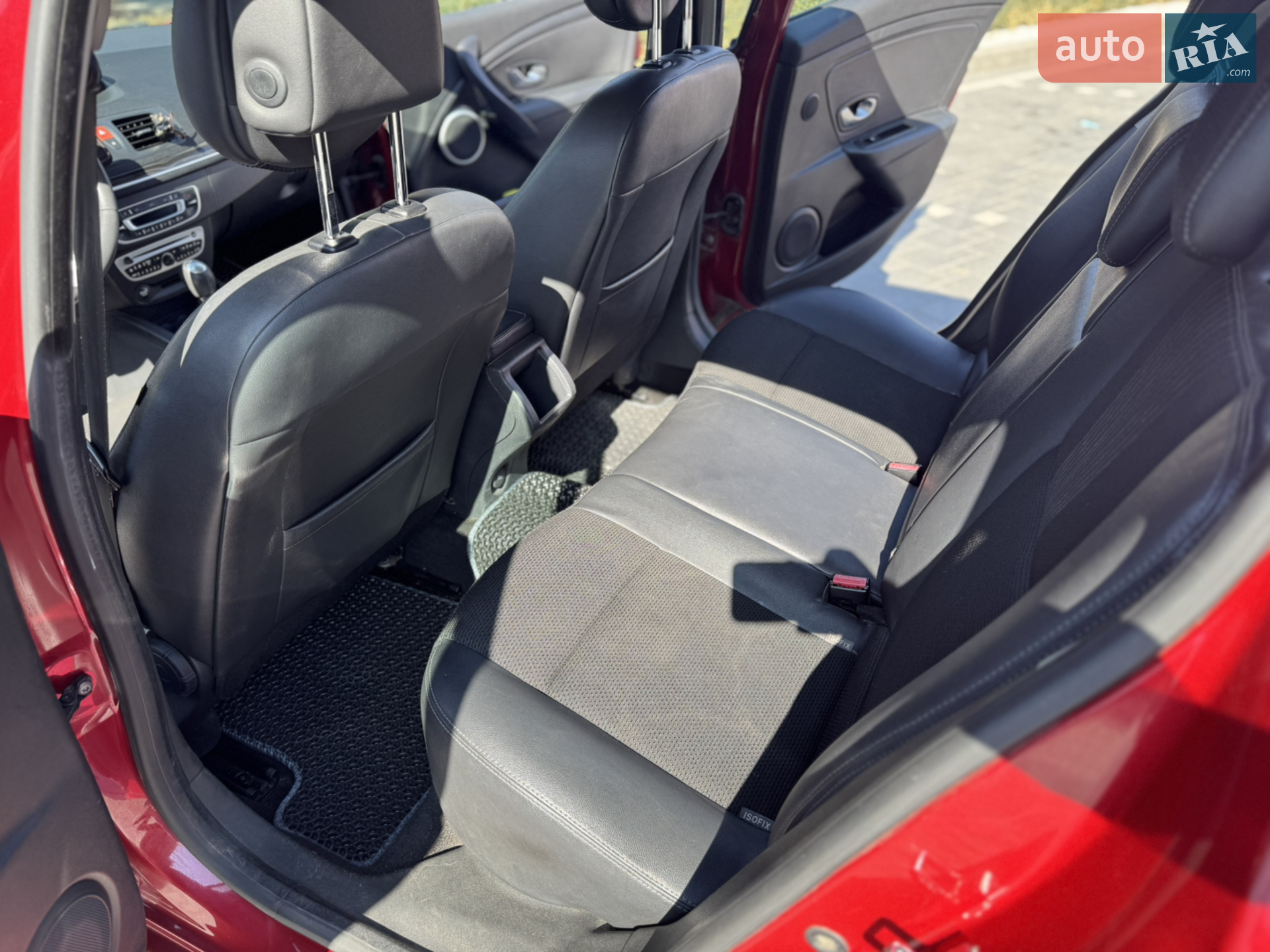 2010 Renault Megane - мініатюра 22