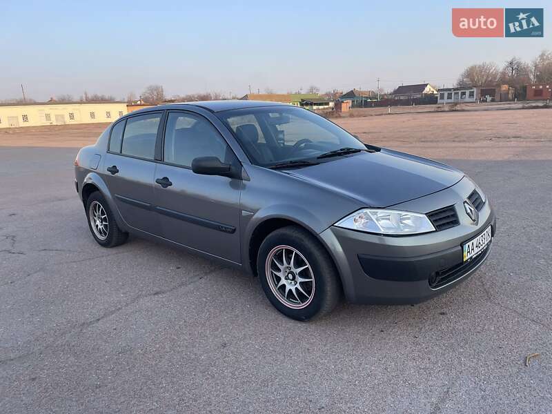Седан Renault Megane 2004 в 