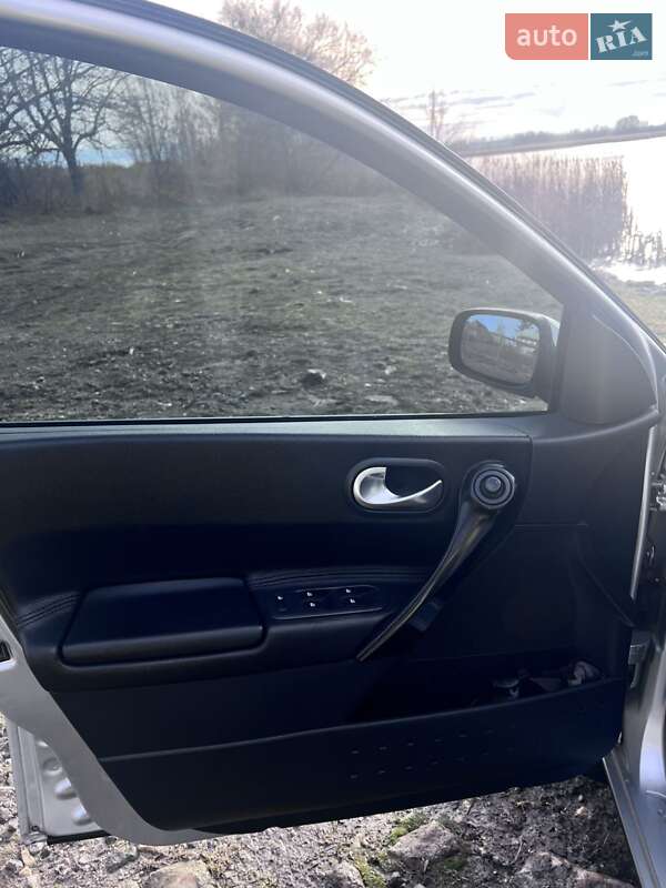 Хэтчбек Renault Megane 2007 в Грицеве