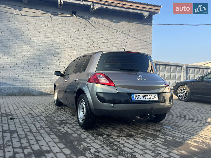 Хэтчбек Renault Megane 2003 в Владимире фото 5 Хэтчбек Renault Megane 2003 в Владимире