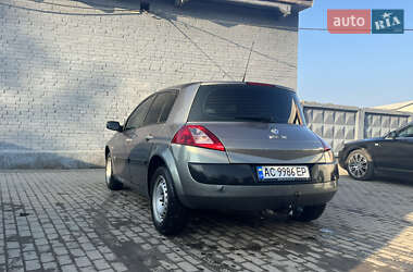 Хэтчбек Renault Megane 2003 в 