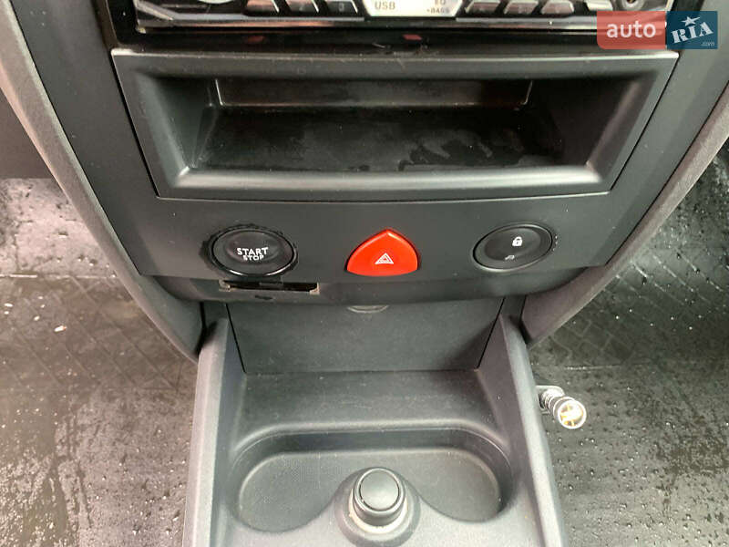 Седан Renault Megane 2007 в Виннице